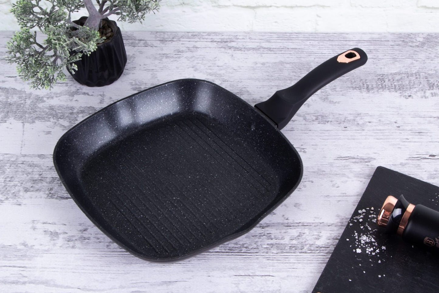 BH Grill Pan 28cm Black Rose