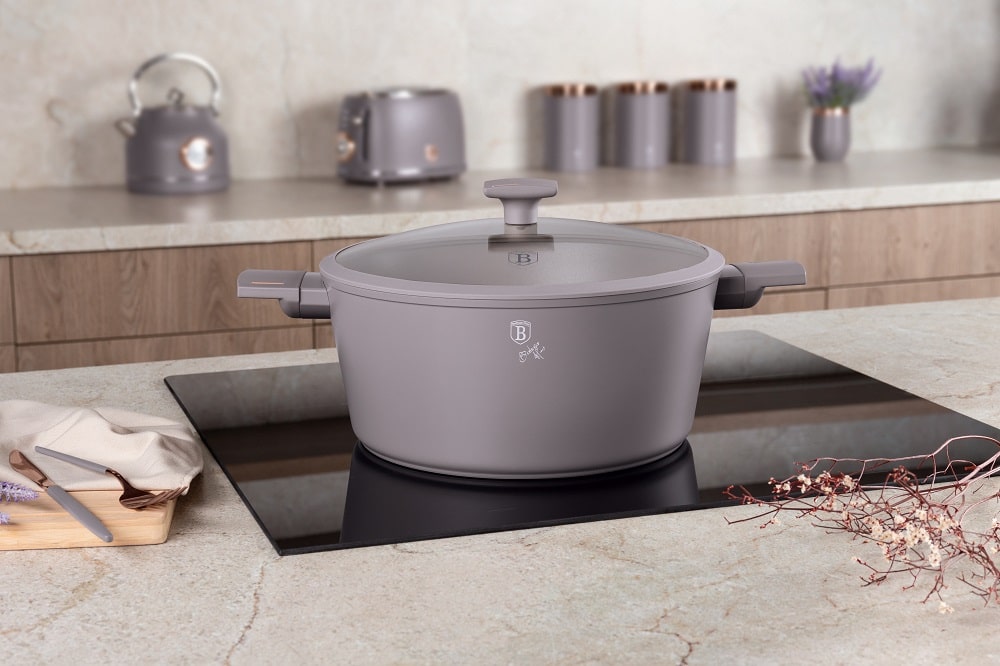 BH Casserole w Lid 30cm Taupe