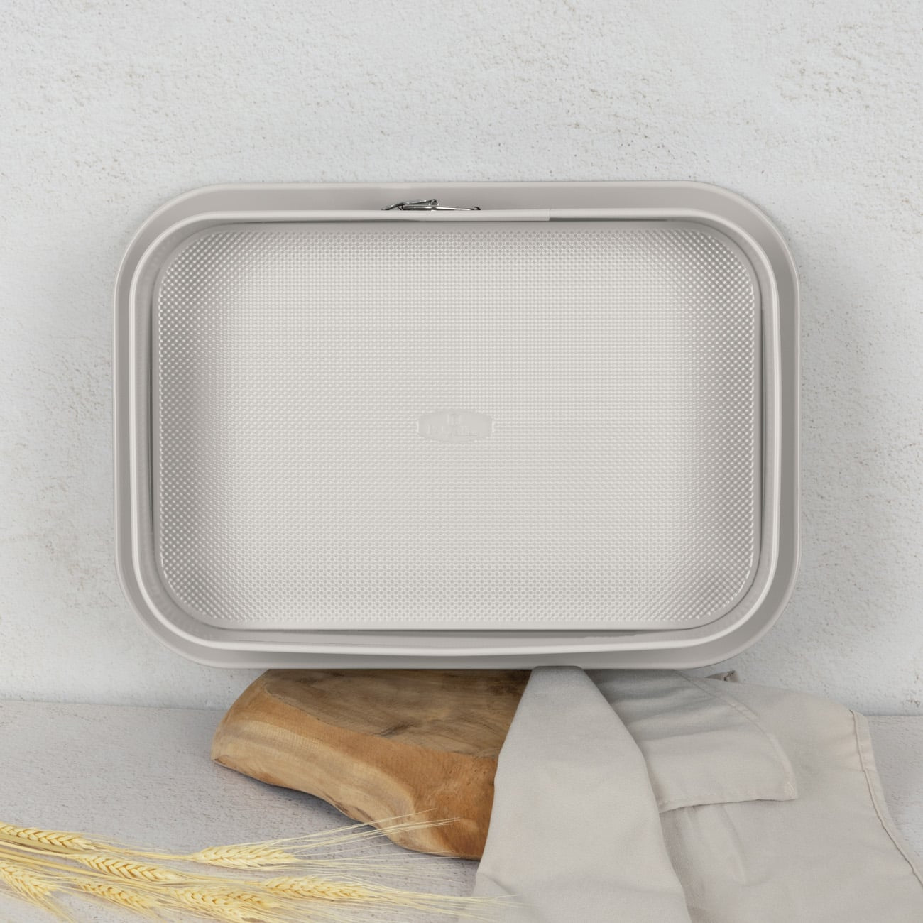 BH Sprngform Rec 39X27.5 Sahara