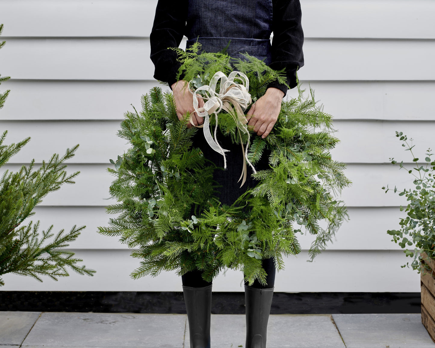 Wreath 31.5in 272 Tips Grn In/Out