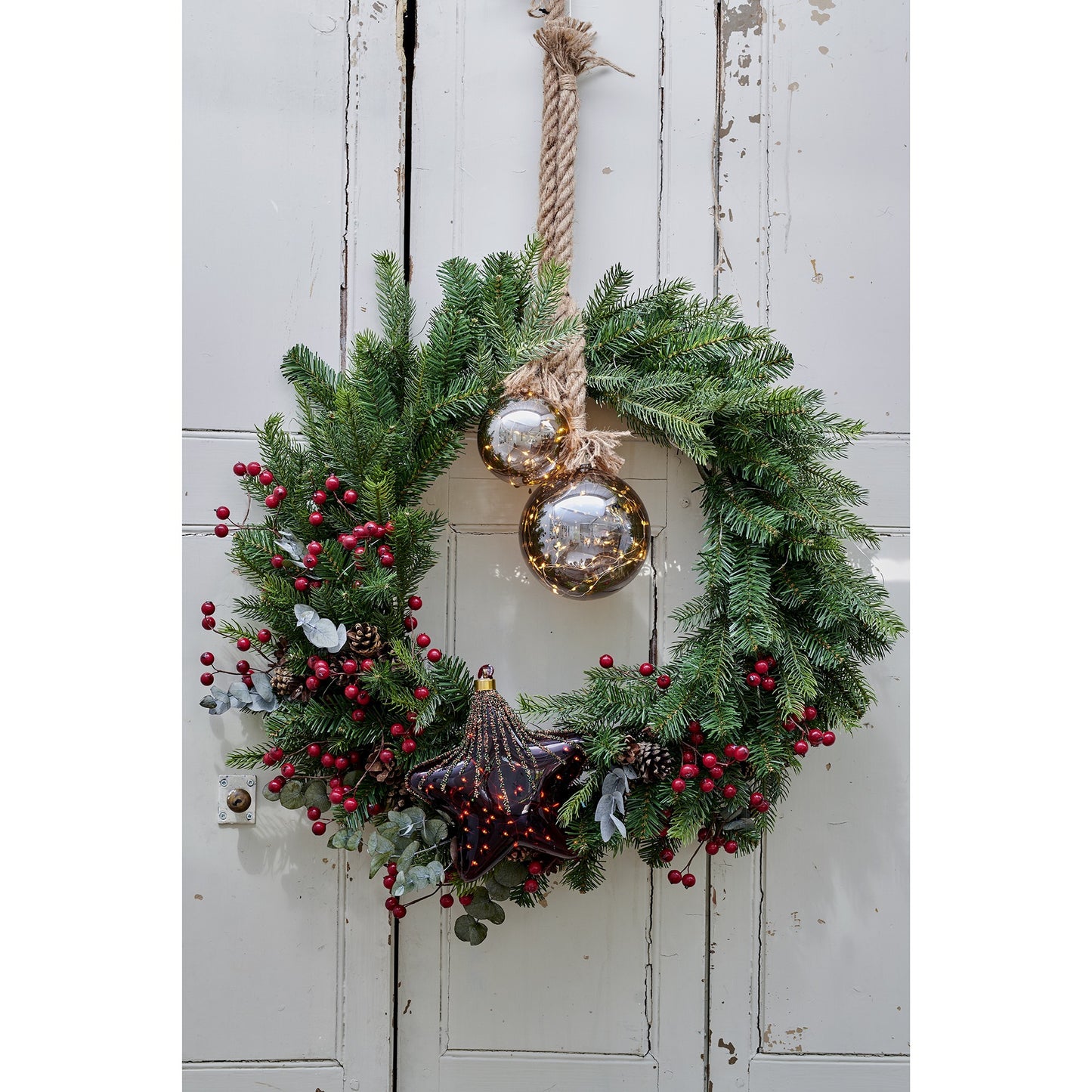 Wreath 31.5in 272 Tips Grn In/Out