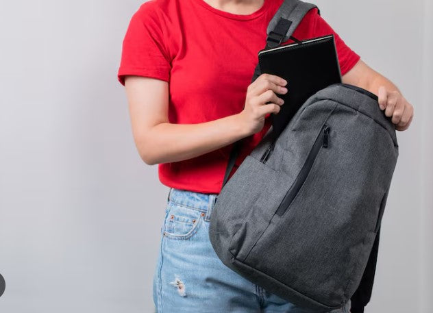 Laptop Backpack 3 Compart 18in Asst Col