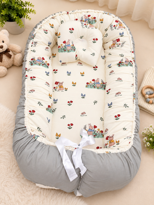 Baby Lounger Bed w/Pillow