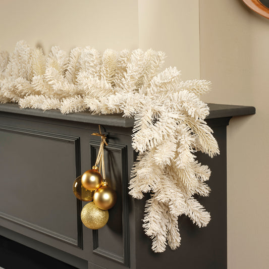 Cozy Christmas Garland 8.9ft