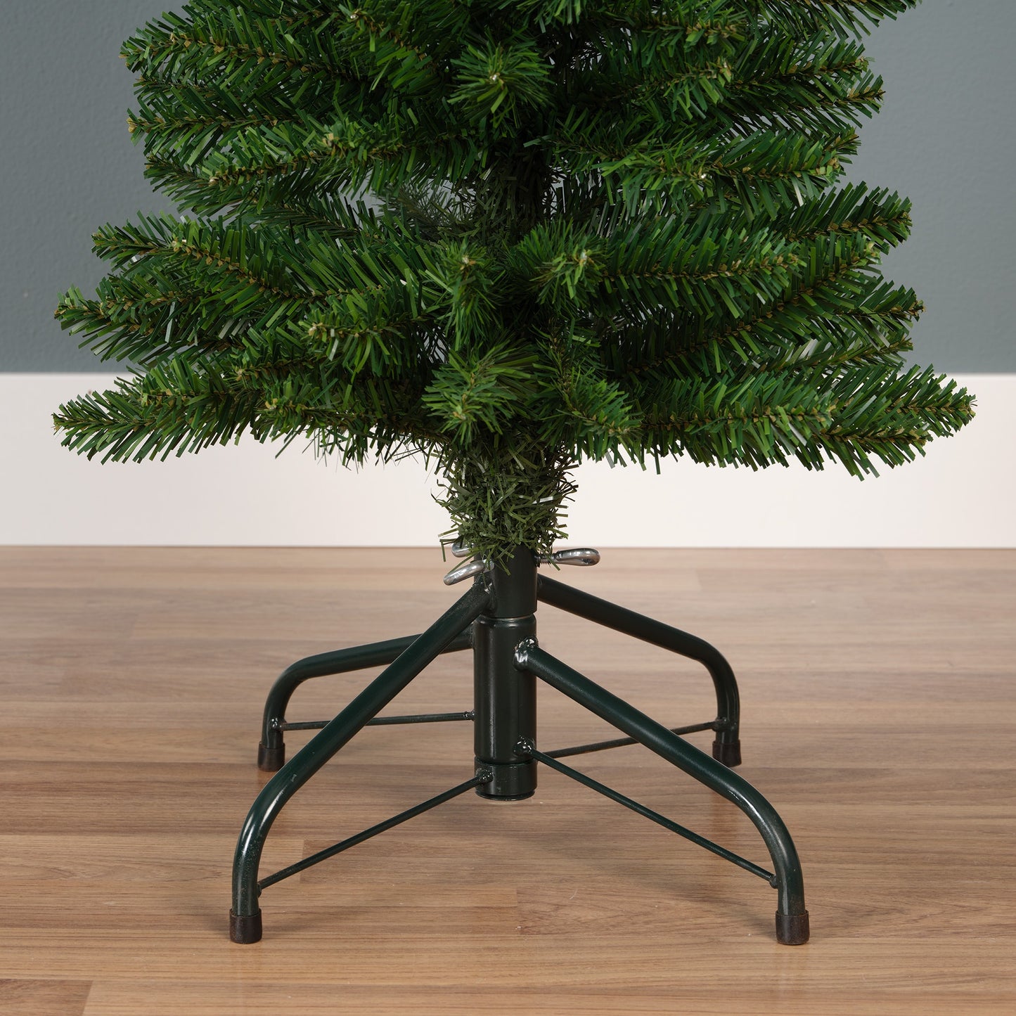 Pencil Pine Tree 5ft 323Tips