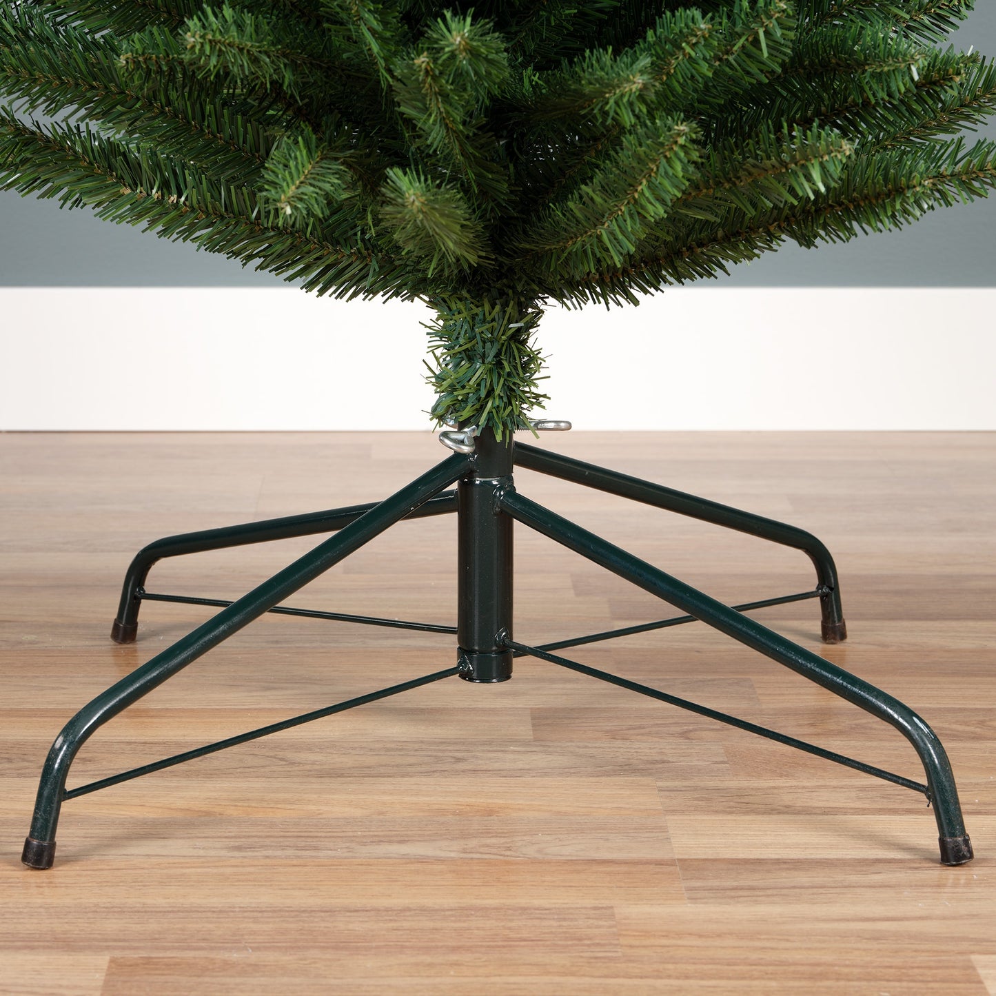 Pencil Pine Tree 8ft 748 Tips